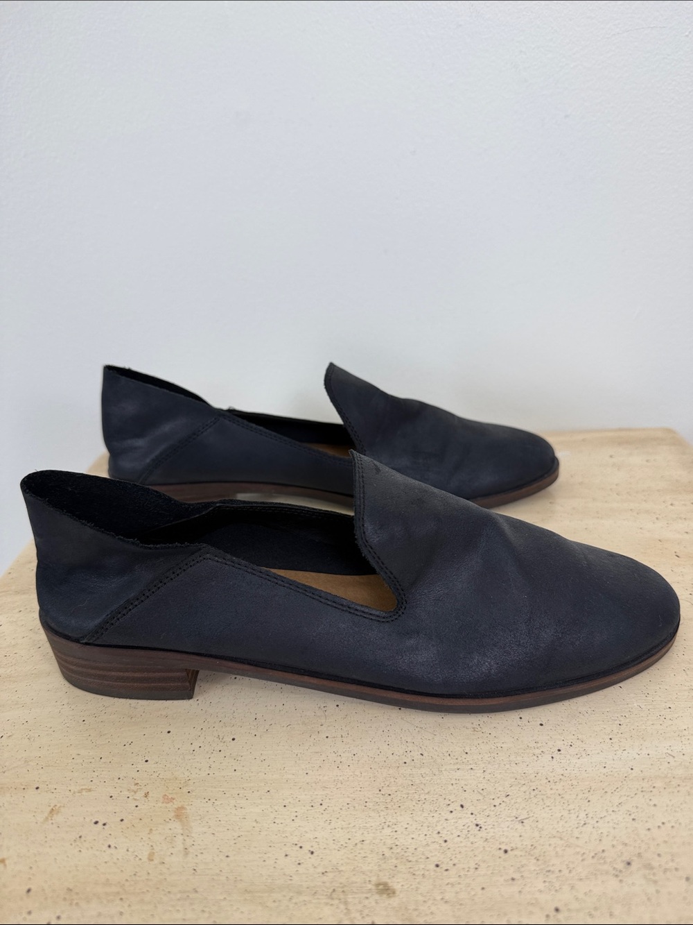 Lucky Brand Black Soft Leather Slip-On Flats with Low Heel 8M